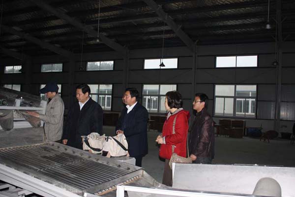 1472003593853406.jpg 淮南市委書記楊正超來六百里太平猴魁公司考察1.jpg